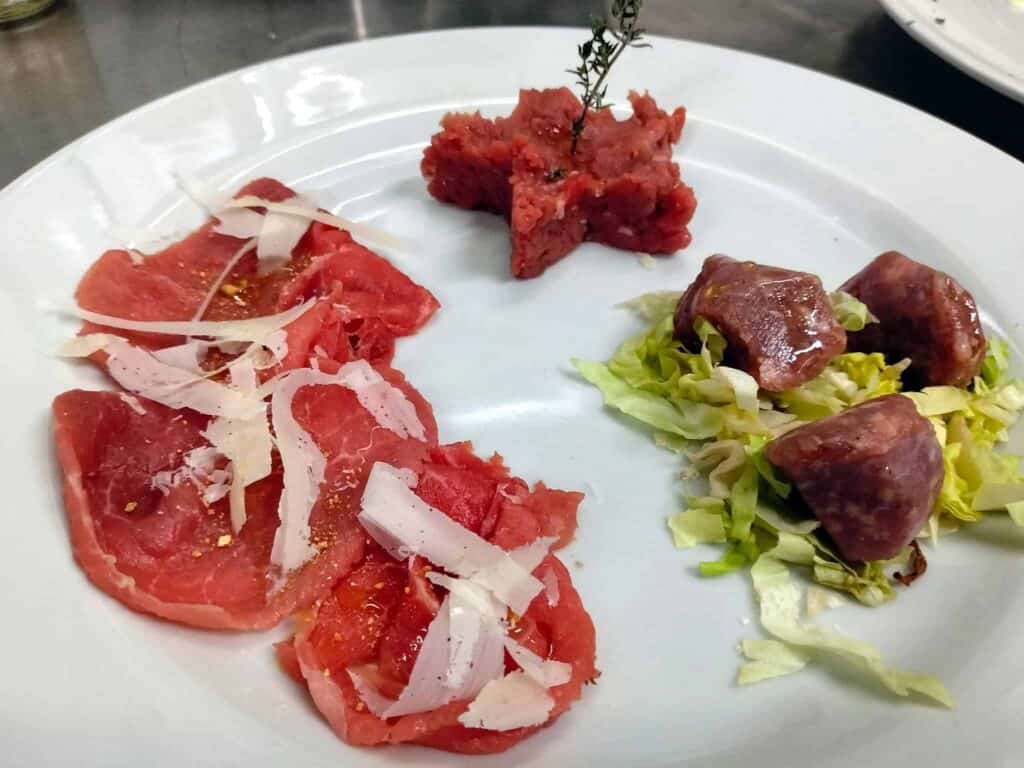Cümalè Ristorante Piemontese a Sestriere, piatti tipici piemontesi con carne e antipasti tradizional.